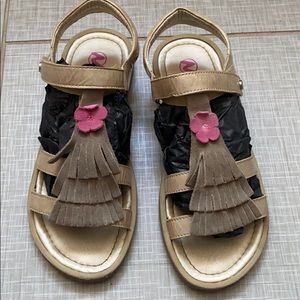 Beige leather sandals by Naturino size 34